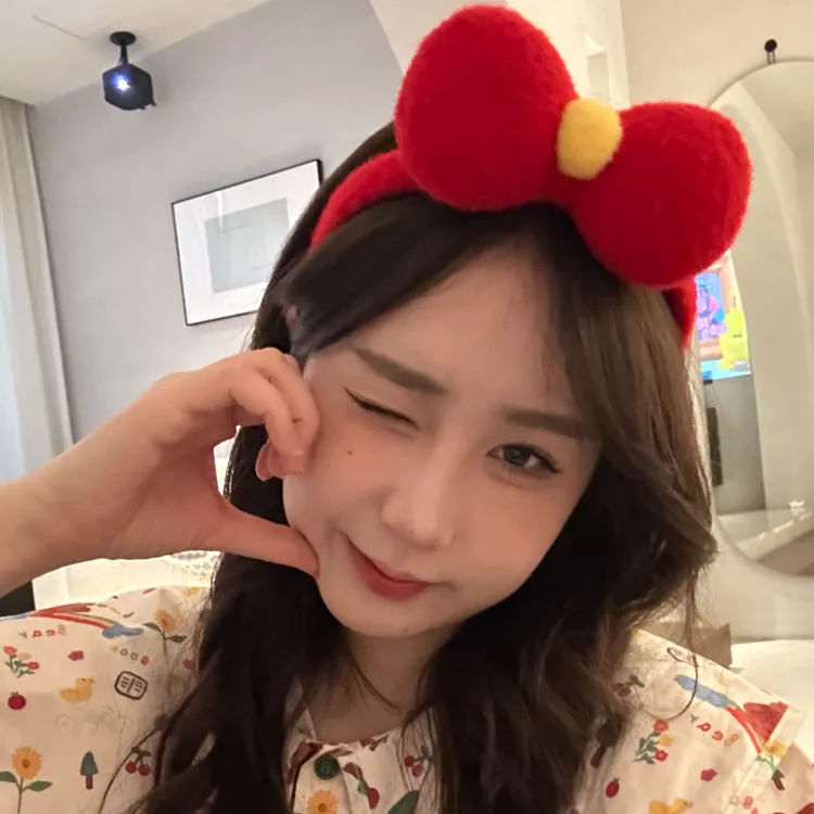 蝴蝶结心事~彩色可爱发箍高颅顶拍照装饰洗脸头箍2024新款发饰