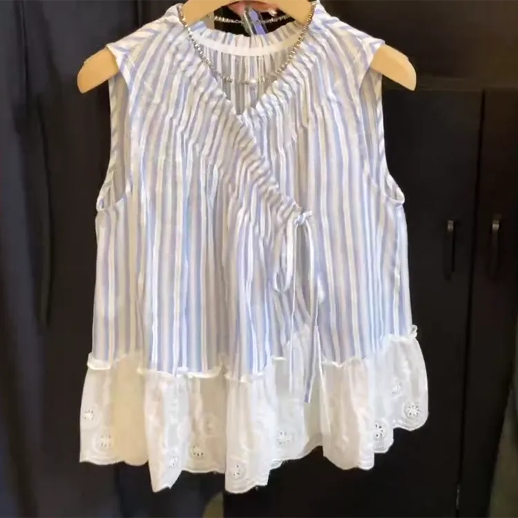 【舒逸浅蓝】媛韩版V领抽褶拼接蕾丝条纹甜美无袖衬衫C5244