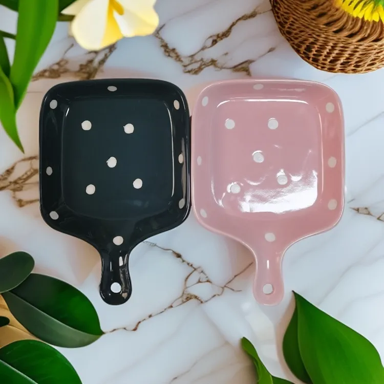 微瑕陶瓷冰裂纹6英寸手把盘瓷盘可爱碟子菜盘餐具餐盘家用盘子