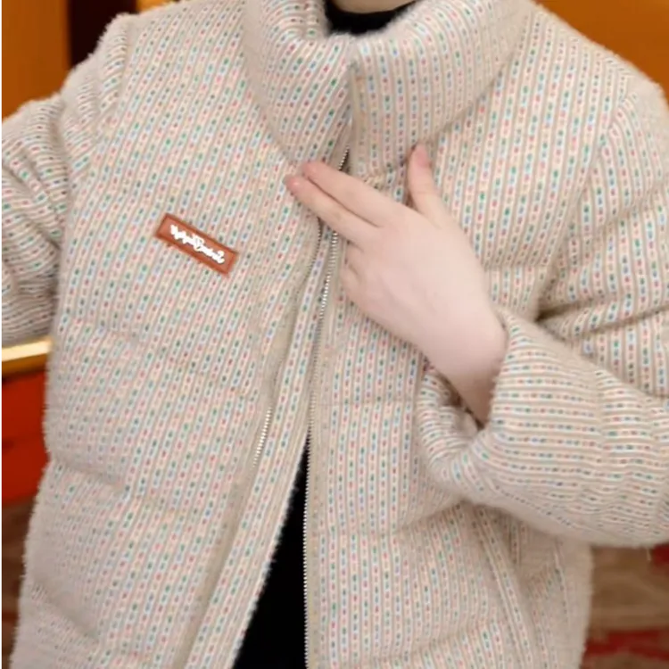 2025年秋冬显白高级灰棉女服外套女流行时尚女装御寒保暖外套