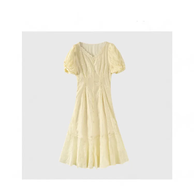 2025 夏季新款刺绣显瘦连衣裙温柔长款6633