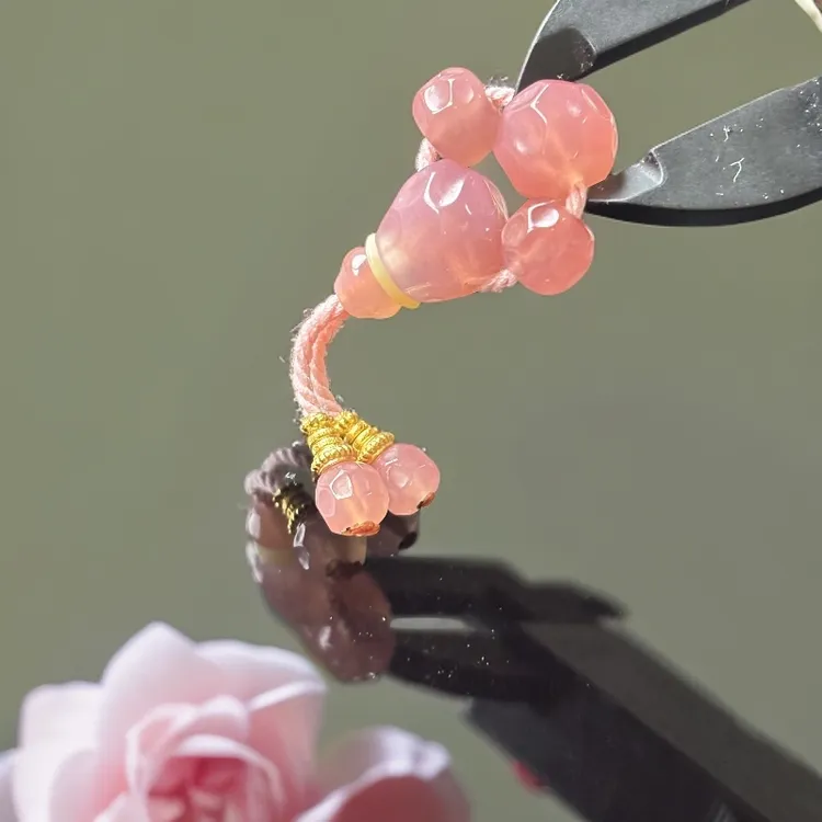 绕指柔女生文玩闺蜜礼物8以下的串可以用