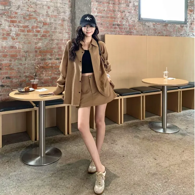 休闲宽松衬衫套装2025年夏季廓形别致独特休闲上衣短裙裤裙两件套