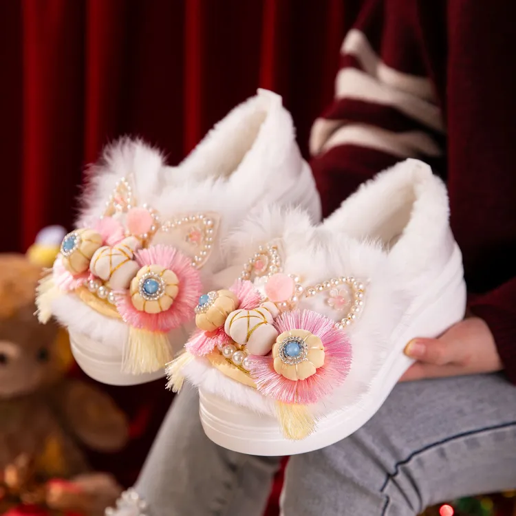 国风虎头鞋女成人冬季软底居家外穿毛毛棉鞋非遗手工民族风绣花鞋