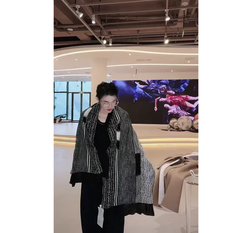 新款 70*190 桑蚕丝 围巾 WJ0208