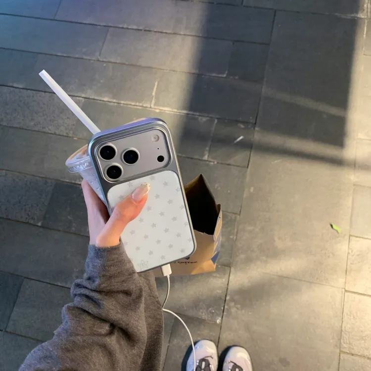 韩系ins冬季雾霾蓝复古星星元素适用16苹果17手机壳iPhone15电镀