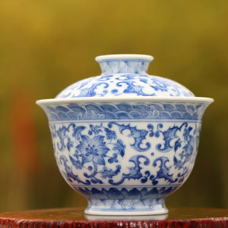 喝茶氛围感神器！慈万堂缠枝蝙蝠纹两才手绘盖碗，韵味足超惊艳陶瓷