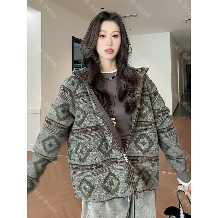 JIUJIU【高智秀场】时尚百搭休闲复古连帽宽松秋冬针织开衫女