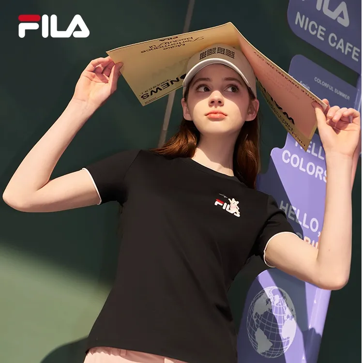斐乐短袖T恤女25夏休闲百搭狗狗刺绣卡通内搭纯棉上衣F51W529109F