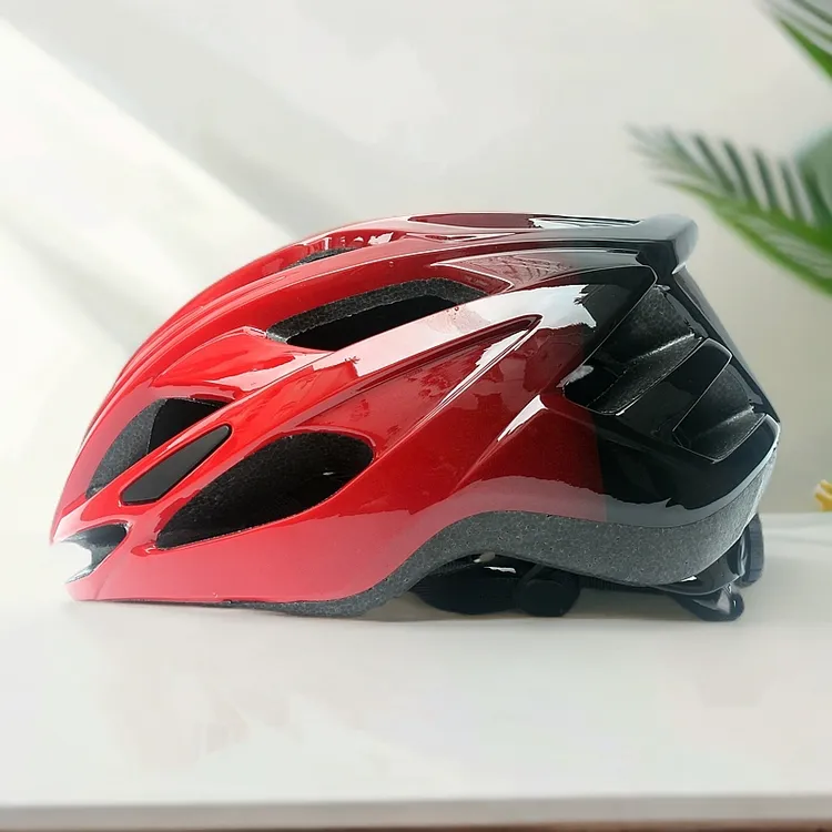 男女通用骑行破风自行车头盔夏季山地车公路车适用安全帽超轻缓冲