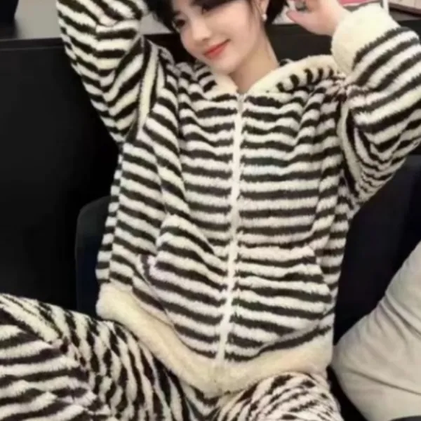 【高品质加厚】秋冬新款雪花绒韩版网红条纹宽松睡衣连帽家居服套装