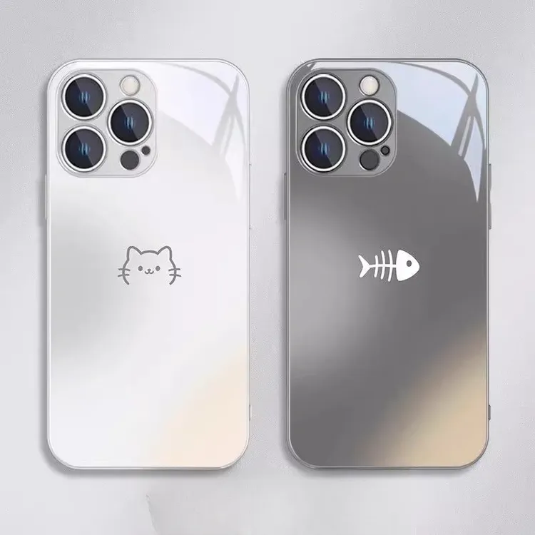 情侣小猫小鱼适用苹果16Pro手机壳彩绘iphone17pro玻璃镜头全包