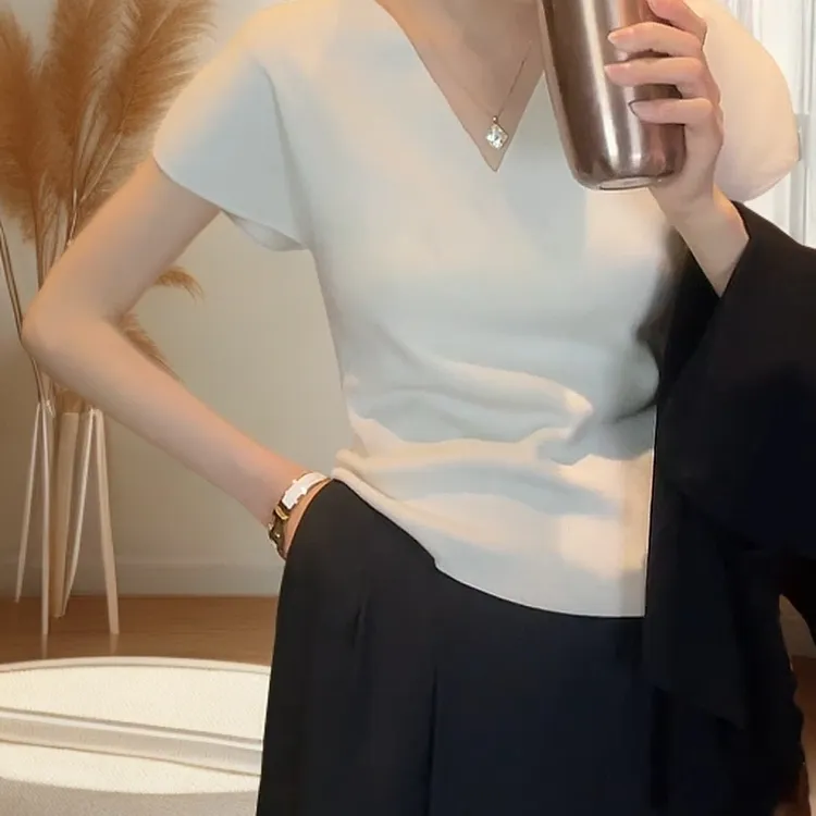 曲珠针织爱心短袖上衣女2025夏季新款法式气质设计感修身短款上衣