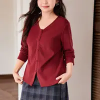 【现货磨毛坑条爱心扣T恤】MsShe大码女装秋装V领显瘦J~C2508041