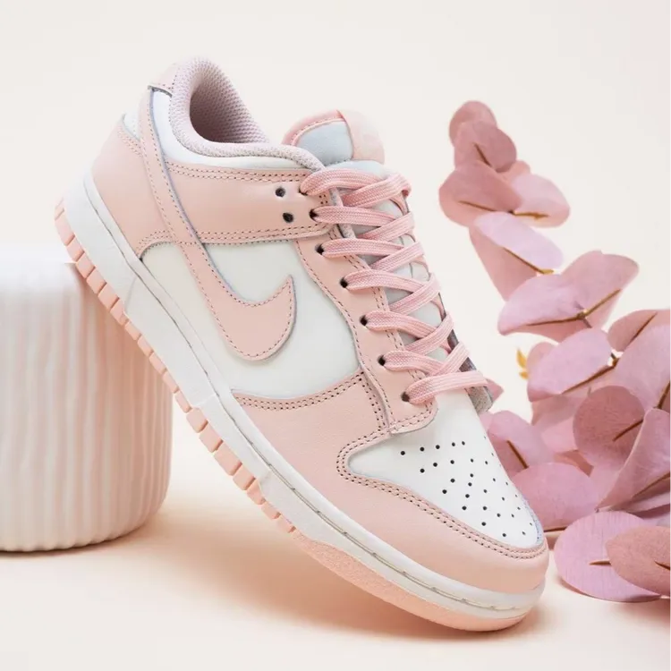 【滔搏联动】NIKE女子樱花粉dunk双旦礼时尚低帮板鞋DD1503-102