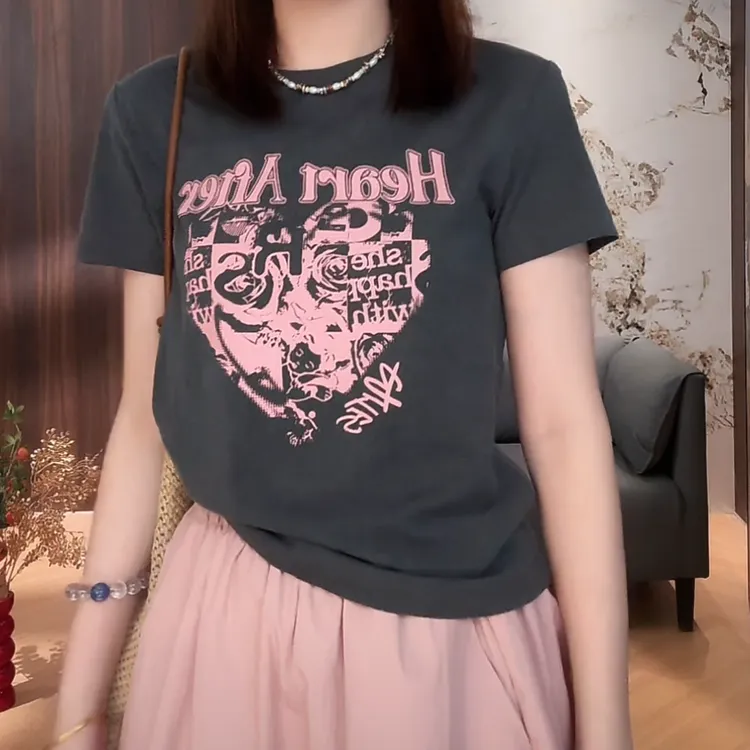 韩版设计感时尚印花显瘦短袖T恤2025夏季新款百搭情侣装减龄上衣
