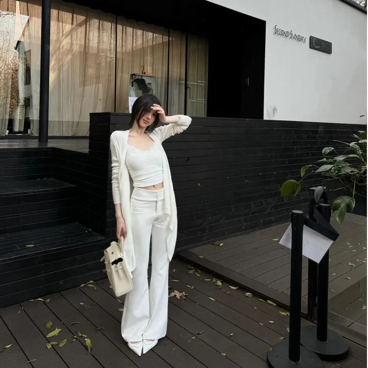 2025时尚新款早春季穿搭韩系纯欲风内搭慵懒风开衫上衣显瘦裤子女