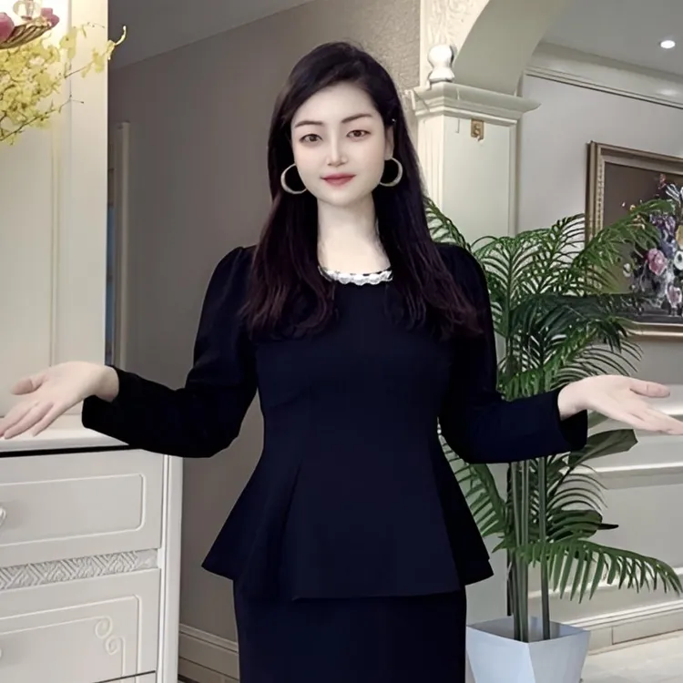 【名媛风】收腰显瘦女神上衣2025秋季新款气质遮肉荷叶边上衣B8079