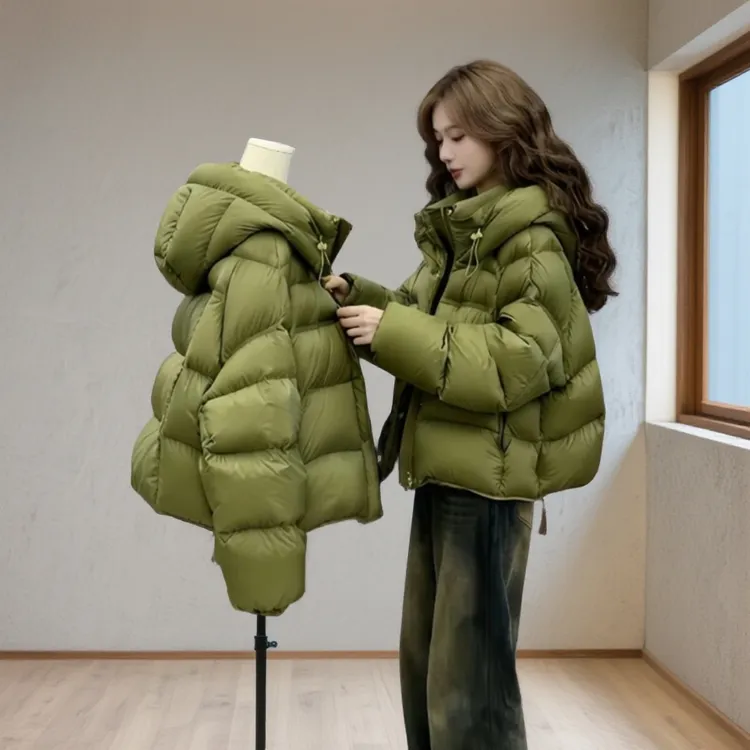 咸菜绿色棉服冬季女2025新款巨好看的独特漂亮小个子新款潮牌女装