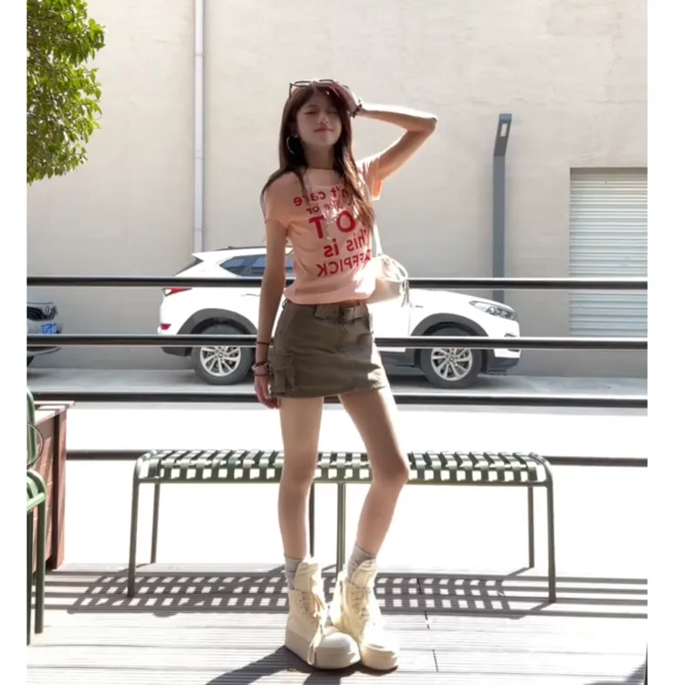 MARIE.COCO辣印花短袖T恤女显瘦圆领打底上衣美式a字工装短裙套装