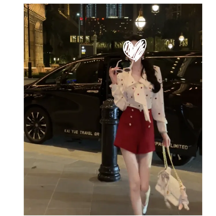 甜酒波尔卡高级感收腰蝴蝶结波点白衬衫显瘦红色短裤套装女S11088