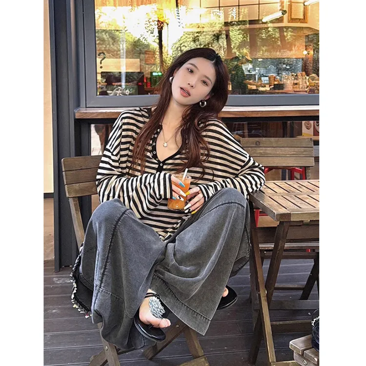 2025早秋新款宽松显瘦韩系慵懒上衣女超火超好看减龄黑色条纹T恤