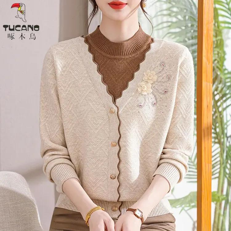 啄木鸟2025秋冬新款妈妈装百搭针织衫中老年女假两件毛衣气质打底