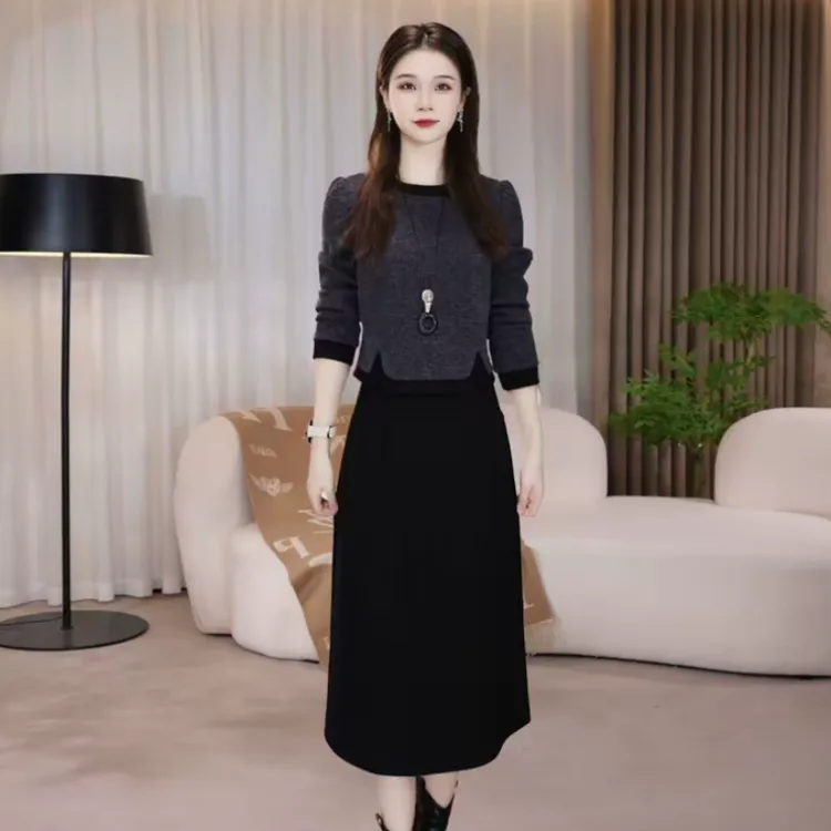 2025秋冬新款假两件连衣裙时尚气质显瘦减龄中长款网红高腰连衣裙