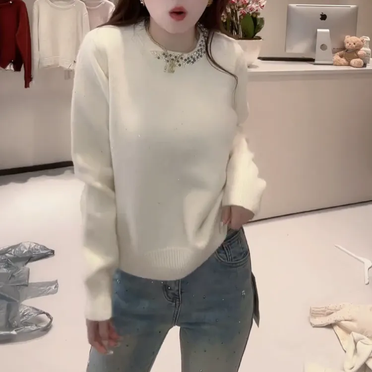 秋冬重工钉珠新款套头圆领纯色百搭长袖针织上衣LK2501238