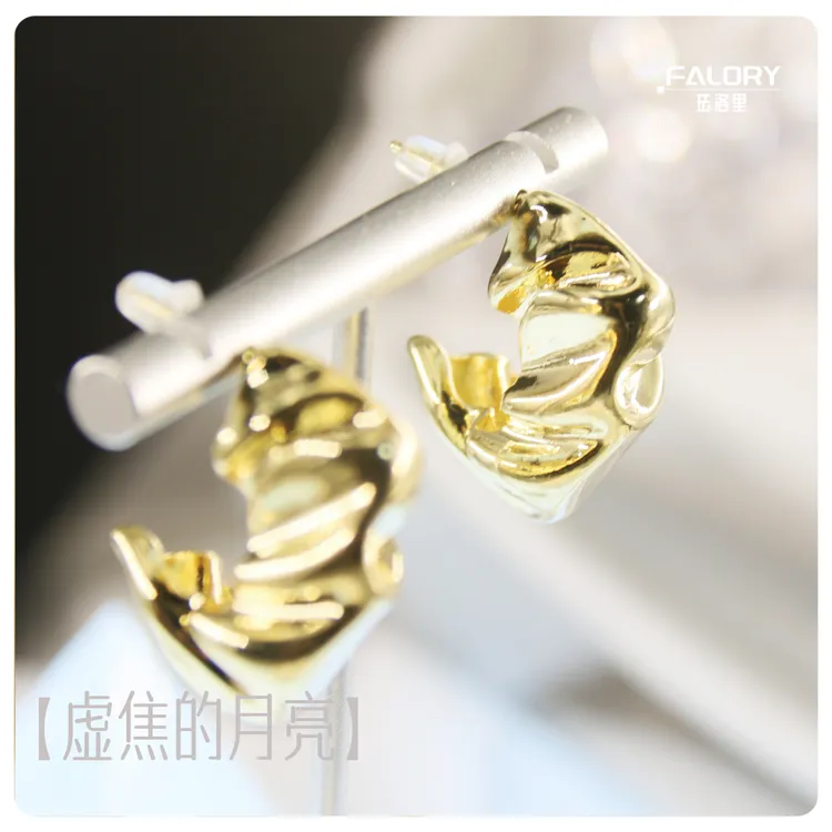 铜合金耳饰 【虚焦的月亮】欧美几何抽象原创设计显脸瘦耳环