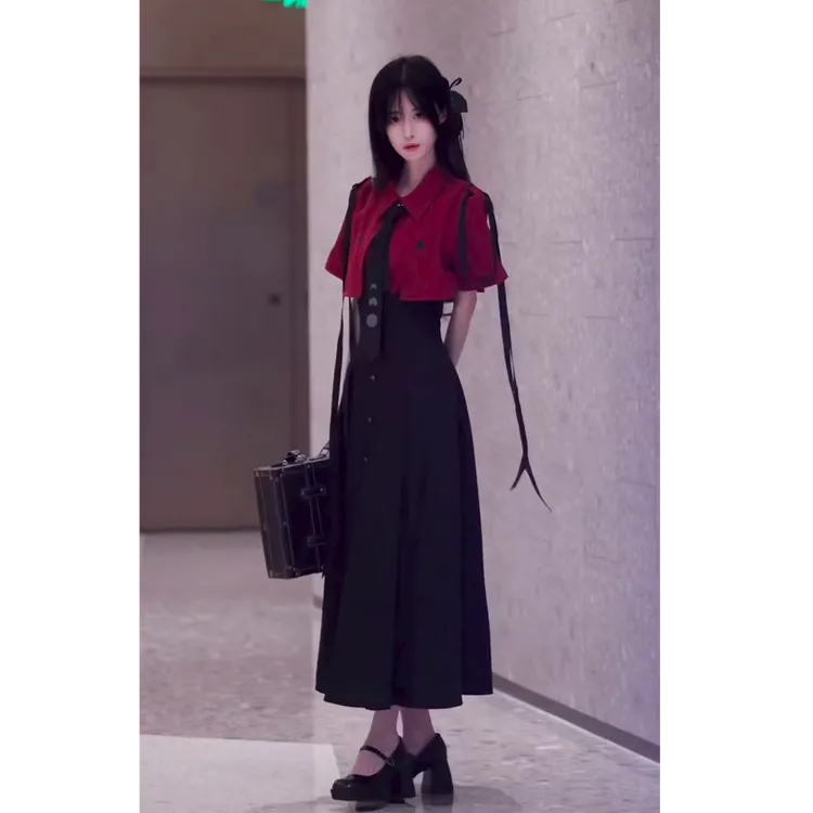 纯欲风修身显瘦套装裙女2025新款红色短袖衬衫黑色半身长裙两件套