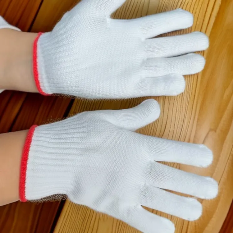 男女款加大加厚耐磨透气尼龙劳保手套适用于工地汽修工厂工作场景