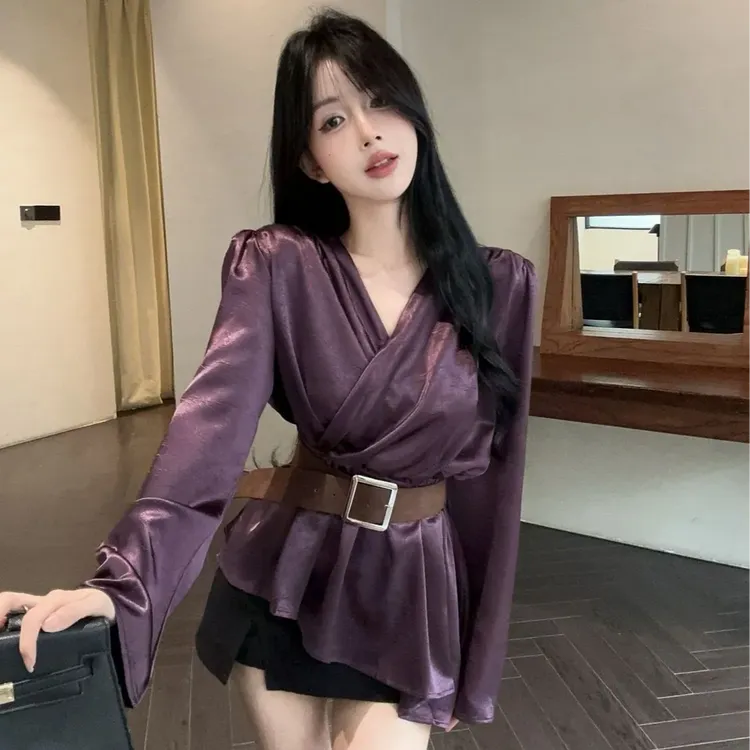 法式小资掐腰绝美小上衣秋季高级感缎面V领褶皱腰带不规则衬衫女
