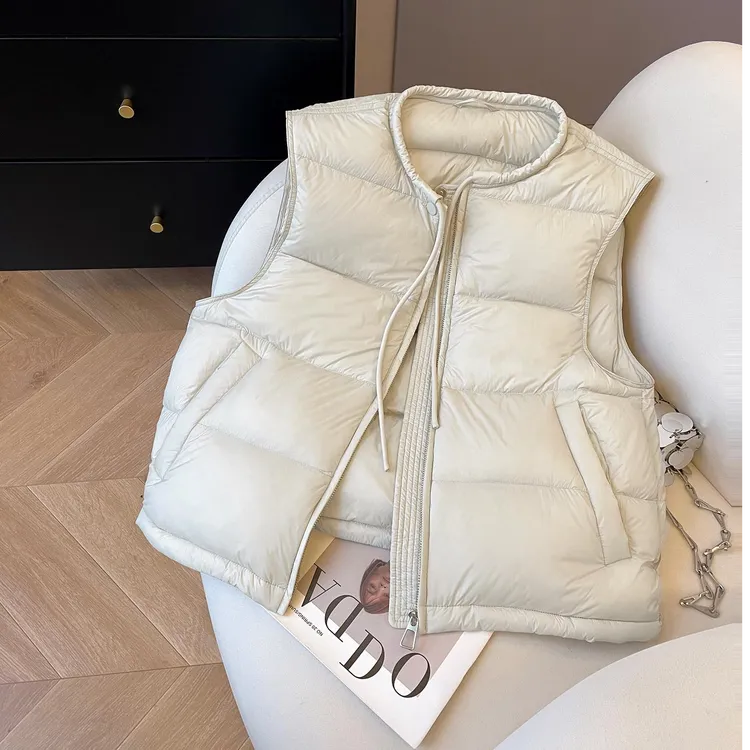 2025秋冬季新款女士抽绳圆领棉服马甲今年流行加厚叠穿马夹外套