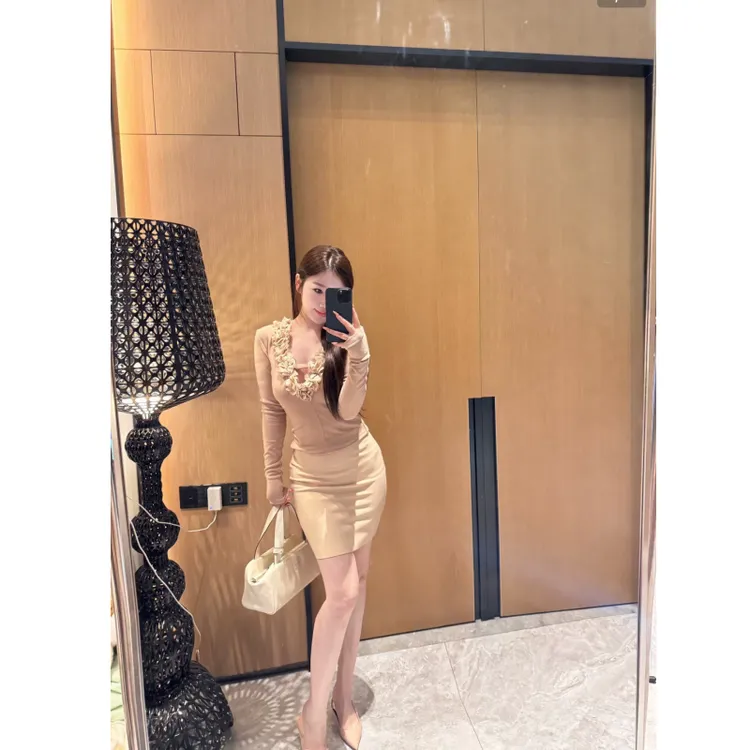 一只雪雪【曲线之光】新款秋冬气质韩版性感百搭加厚包臀裙半身裙