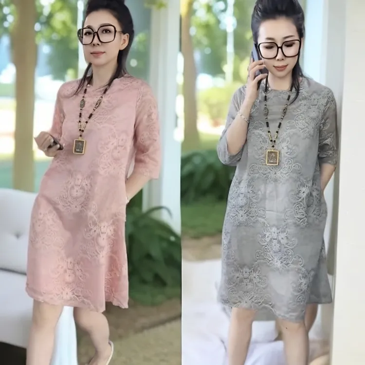 2025夏季新款新中式连衣裙时尚国风重工刺绣圆领七分袖中长款裙子