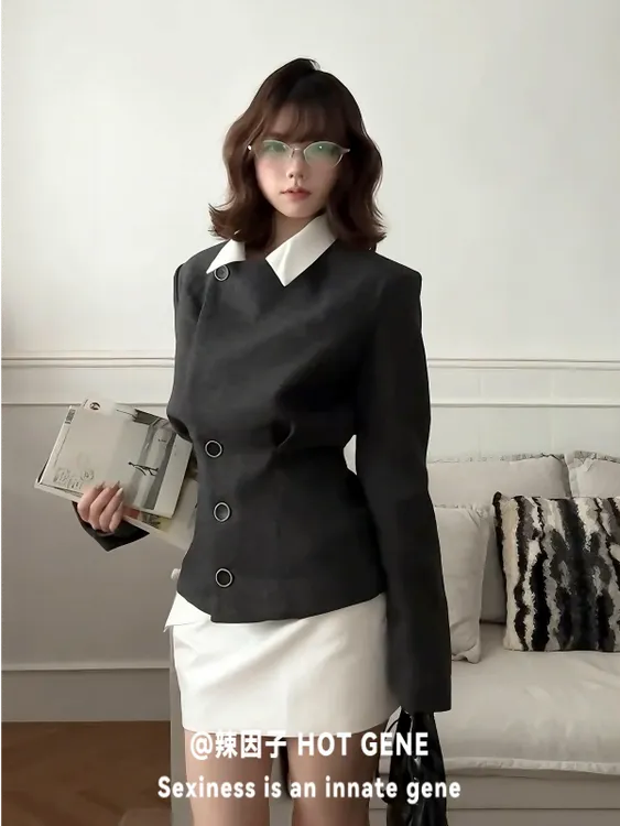 富家千金小香风假两件毛呢外套女秋设计特殊解构收腰短款显瘦大衣