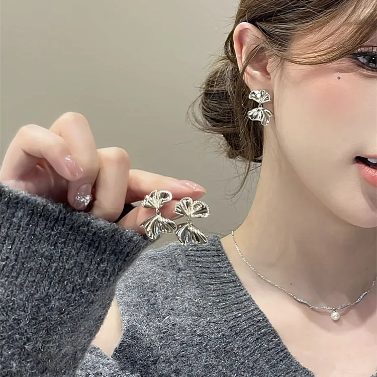 925银针韩系简约小众设计褶皱蝴蝶结耳环百搭气质时尚高级感2225