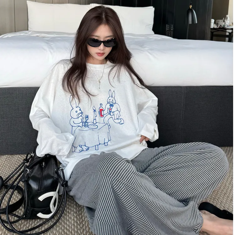 【ZHAP】新款早秋款防晒罩衫长袖t恤上衣女白色斜肩罩衫外搭韩版潮