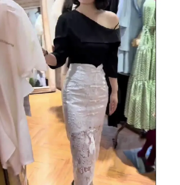 2025洋气新款时尚女装网红靓丽潮流气质洋气上衣半身裙辉