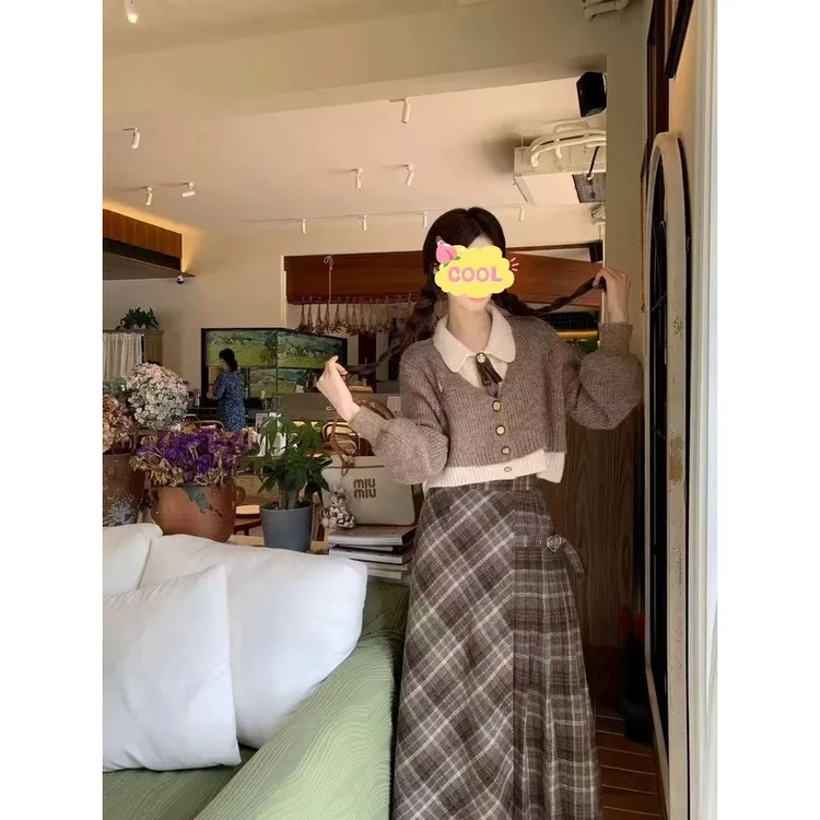 大码学院风高级感气质针织毛衣显瘦半身裙套装699669#