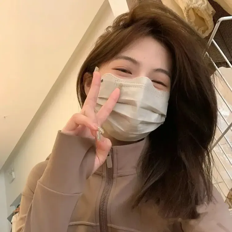 【单个独立包装】一次性护眼角蝴蝶口罩时尚显瘦百搭高颜值透气商品图