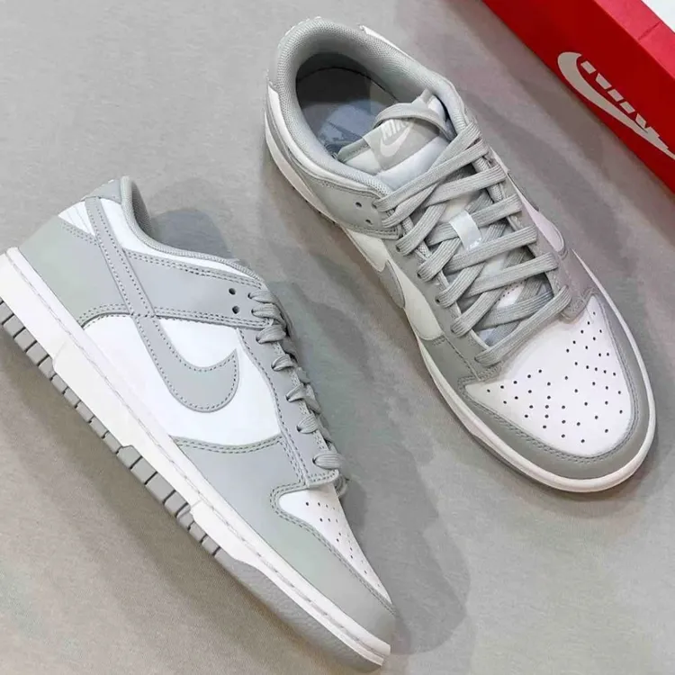 NIKE耐克 Dunk Low 男款白灰色轻便百搭低帮休闲运动板鞋官方正品