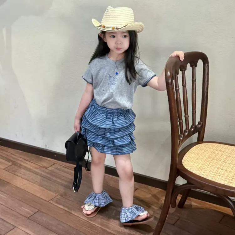 小思家2025夏季新款女童韩版洋气百搭纯色短袖格子蛋糕裙套装