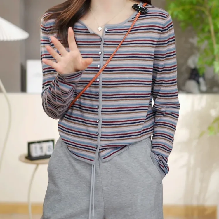 早秋极简风圆领长袖针织衫C5950