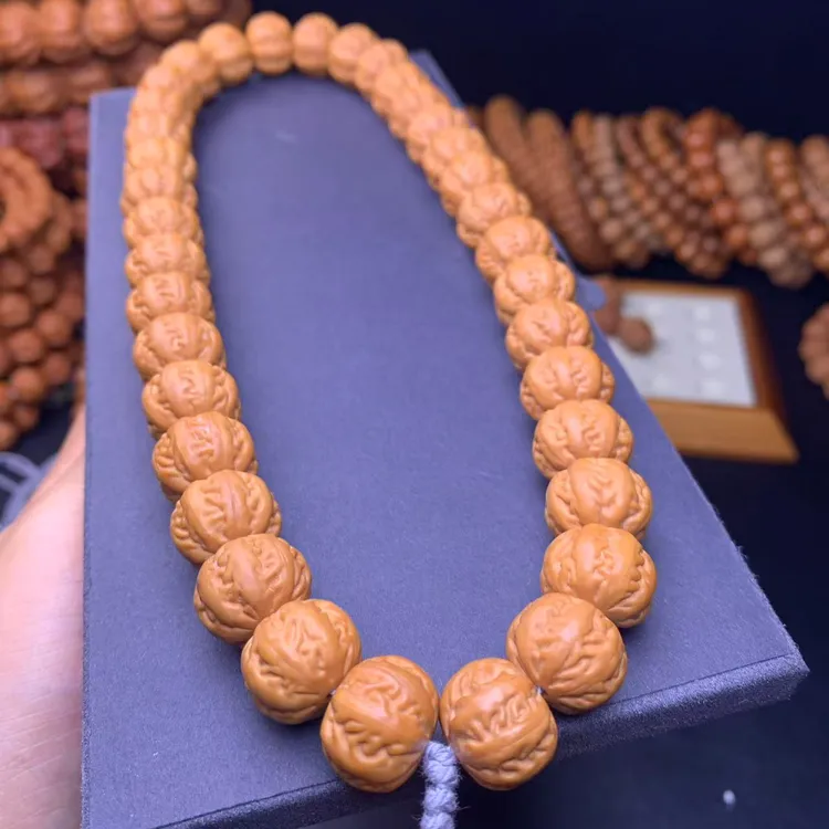 精品精工雕刻麻花八楞手持36颗吊坠金蟾