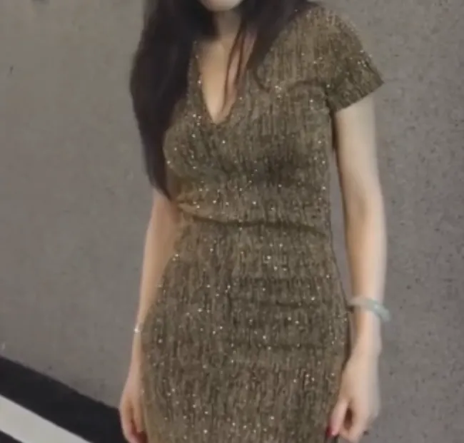 2025夏季时尚潮流百搭精品女装美uO38