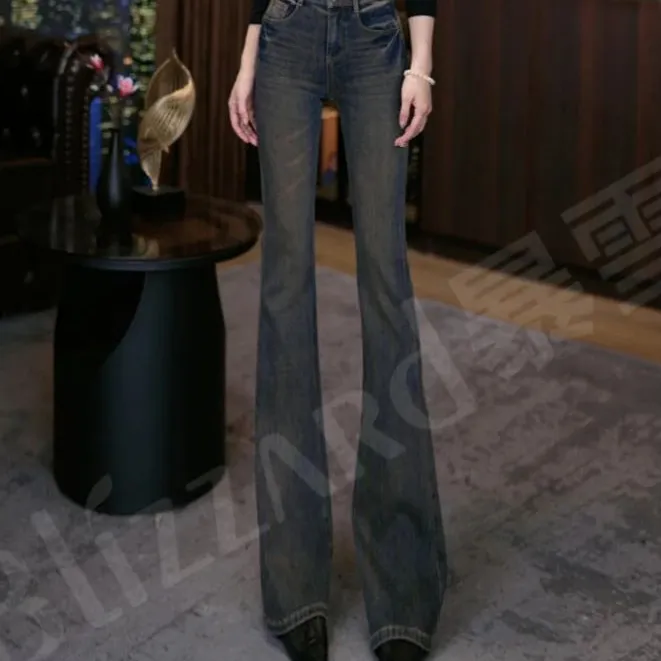 【皮咖青柠】“猫王翘臀”港风脏染2025秋季新款高腰微喇叭牛仔裤