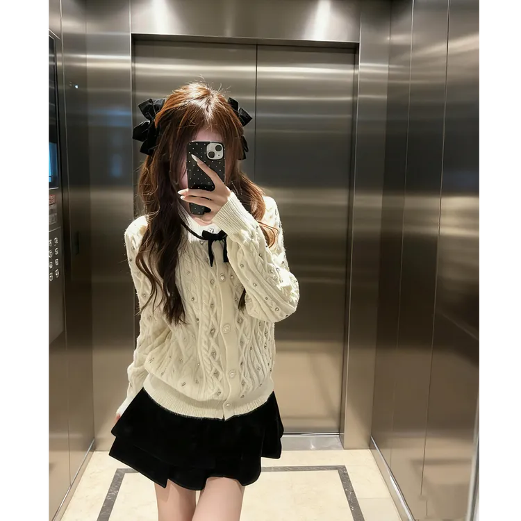 法式小香风蝴蝶结烫钻长袖针织开衫女秋季新款圆领外搭毛衣