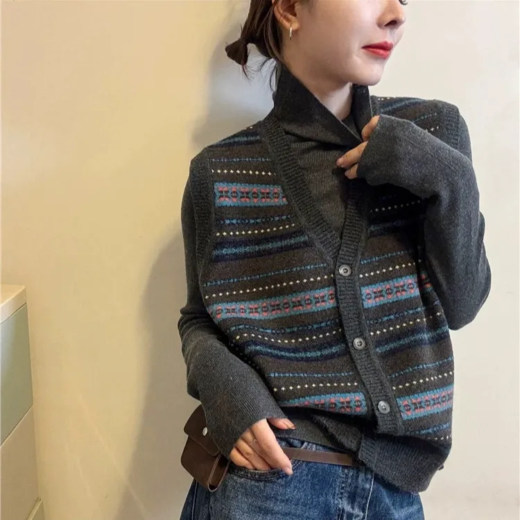 MEIZHENZI【费尔岛】秋冬绵羊毛打底衫+复古马甲开衫针织两件套女